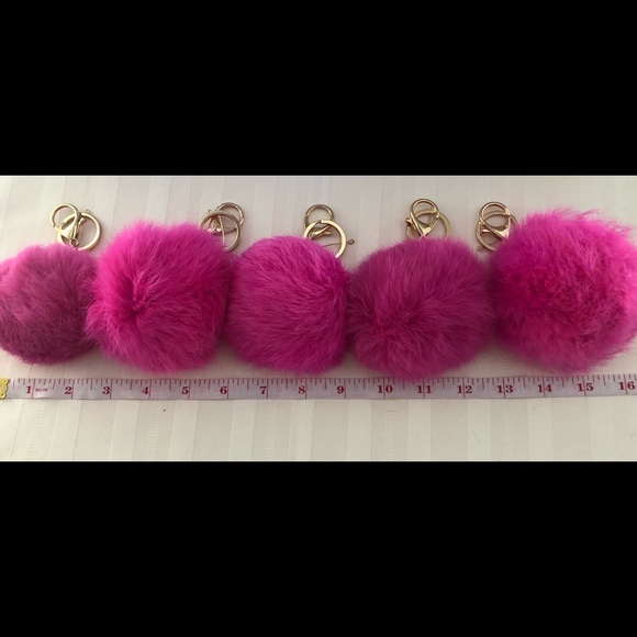 Rabbit Fur Neon Pink Pom Pom NWOT - Picture 4 of 5